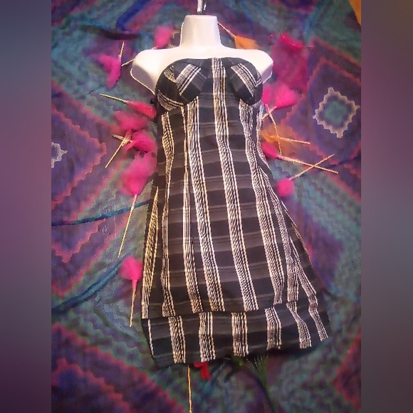 Guess Dress - Picture 10 of 16